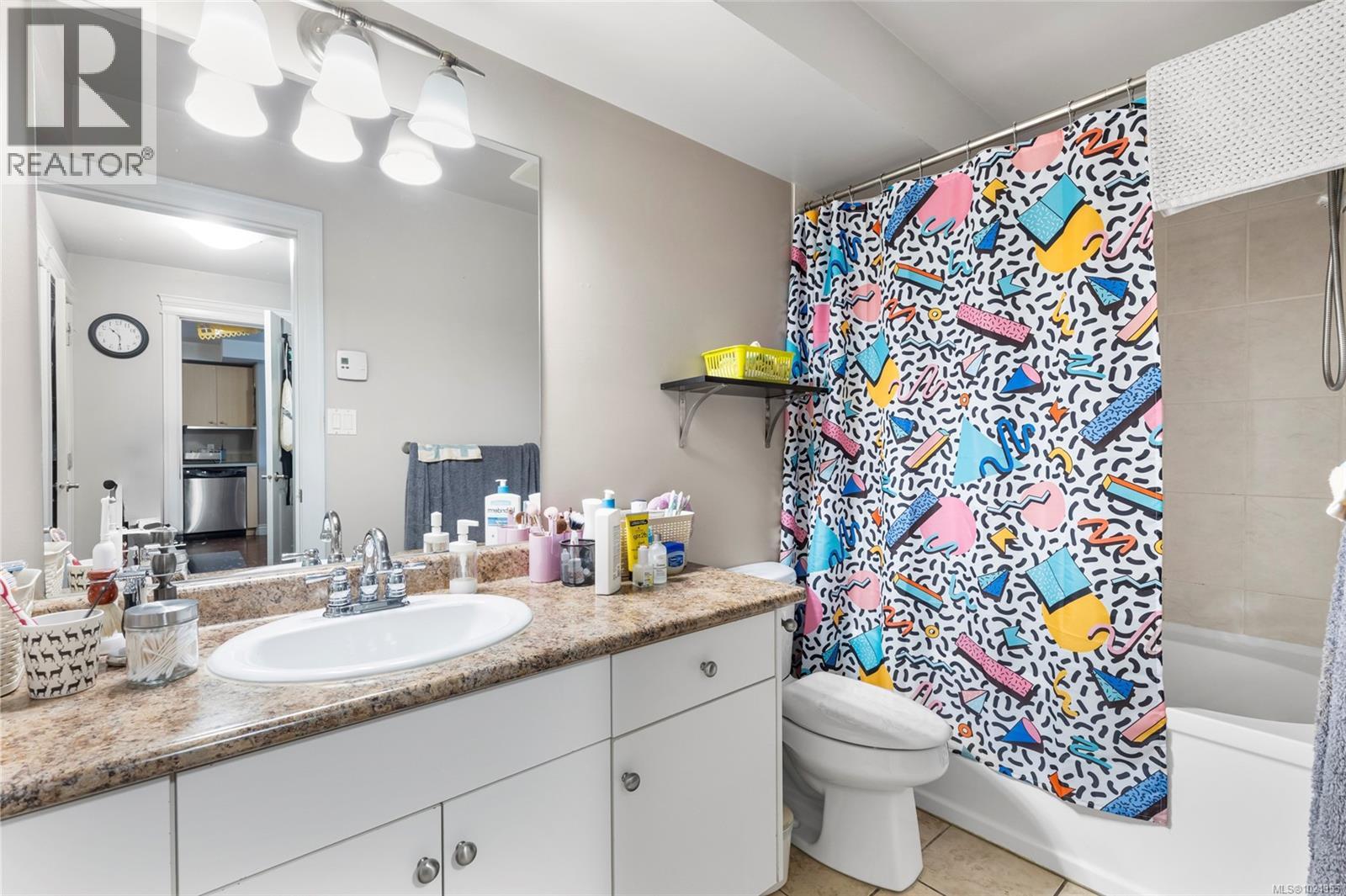  3927 Druce Lane, Saanich