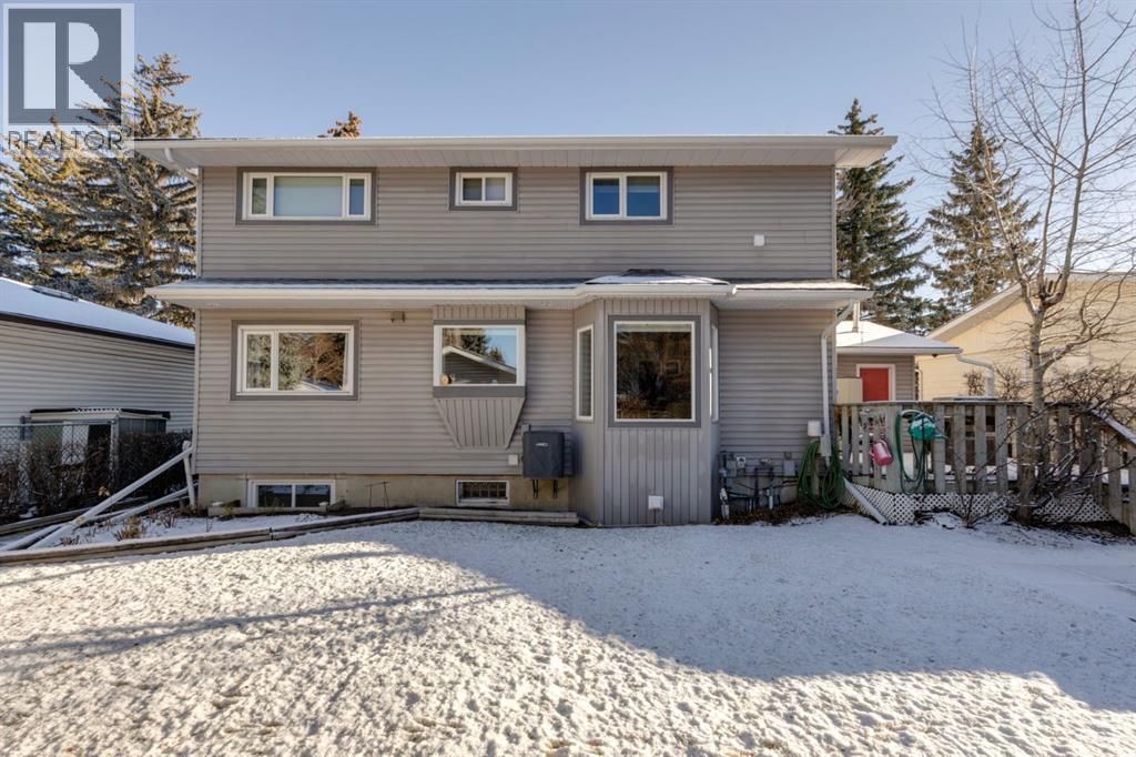 Single Family House for Sale in  Upton Place NW University Heights Calgary 