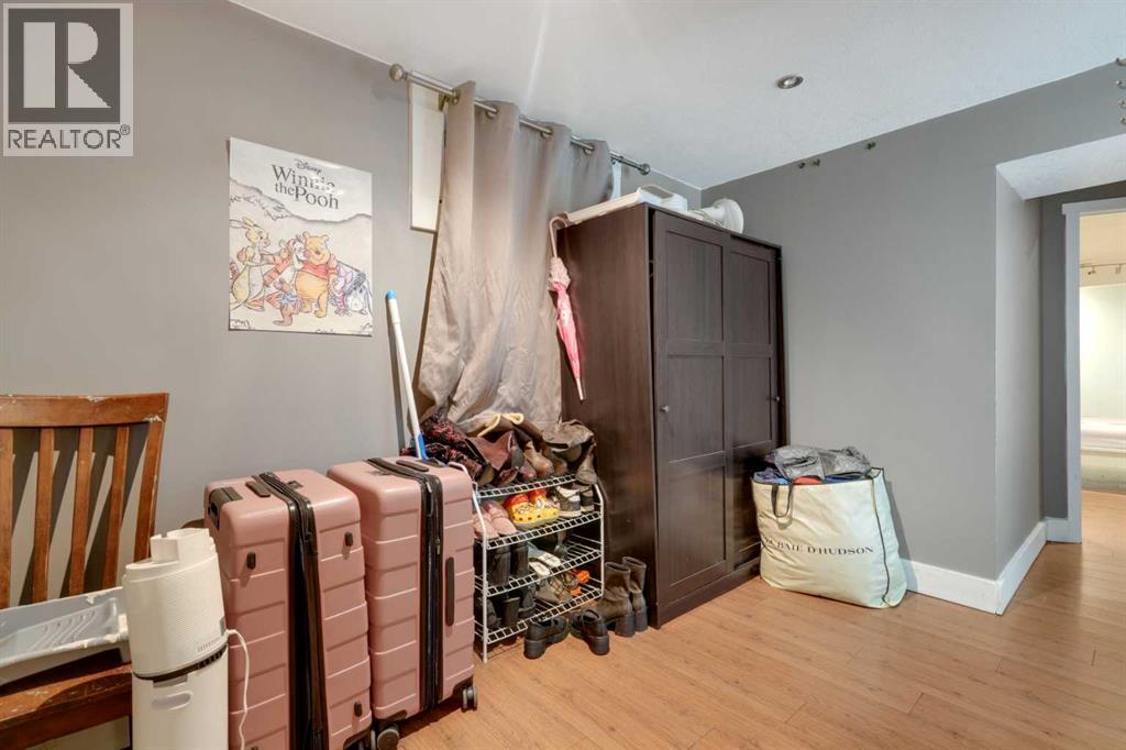 Single Family House Bungalow for Sale in  Pinegreen Close NE Pineridge Calgary 