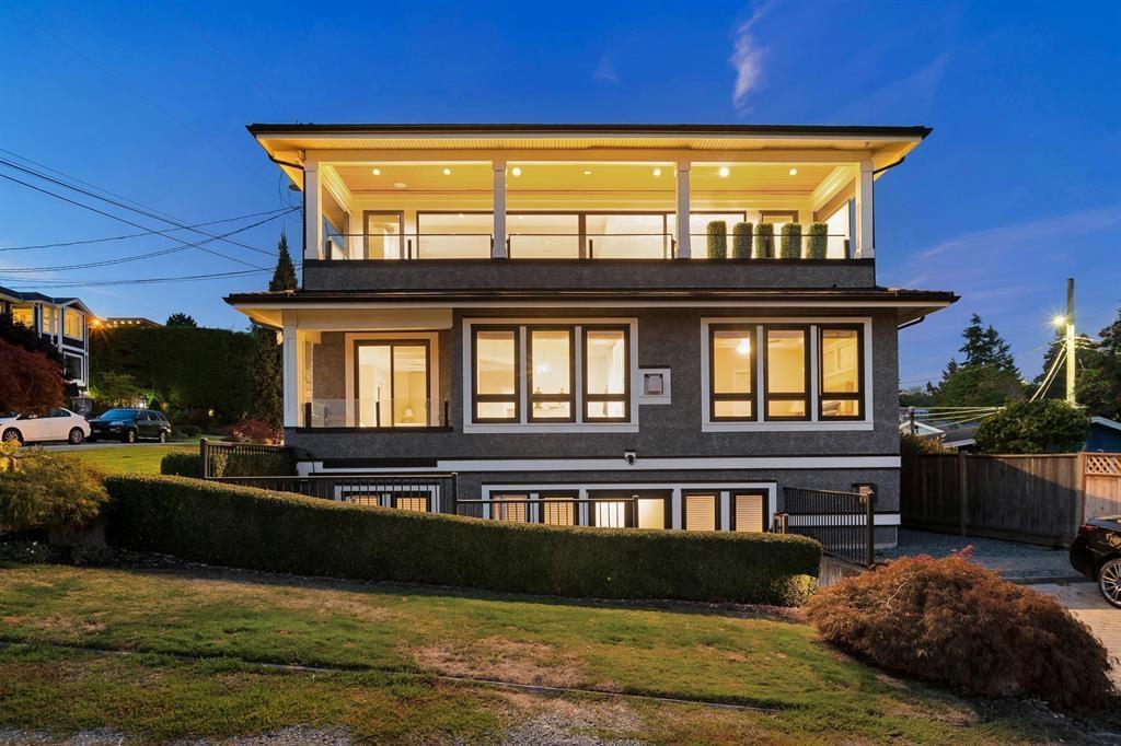 932 ASH STREET, White Rock