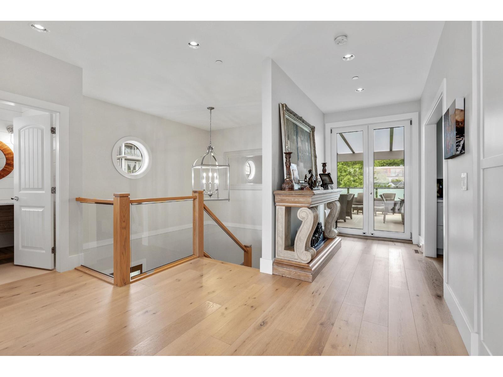 932 ASH STREET, White Rock