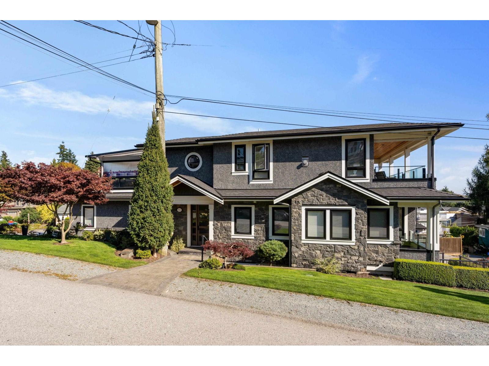 932 ASH STREET, White Rock