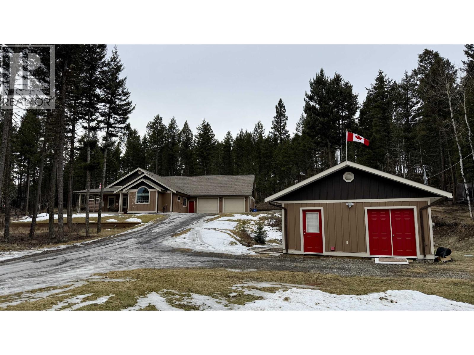 5352 QUA PLACE - Photo 2 of 38, 108 Mile Ranch, British Columbia
