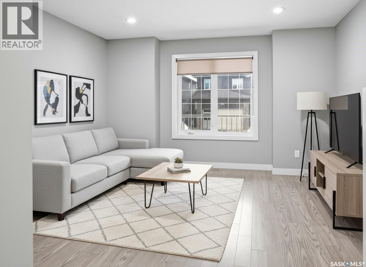 5128 AERIAL CRESCENT - Photo 4 of 50, Regina, Saskatchewan