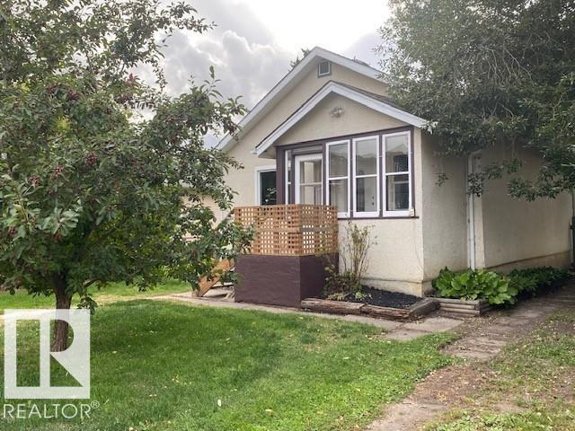 4912 50 ST - Photo 3 of 57, Gibbons, Alberta