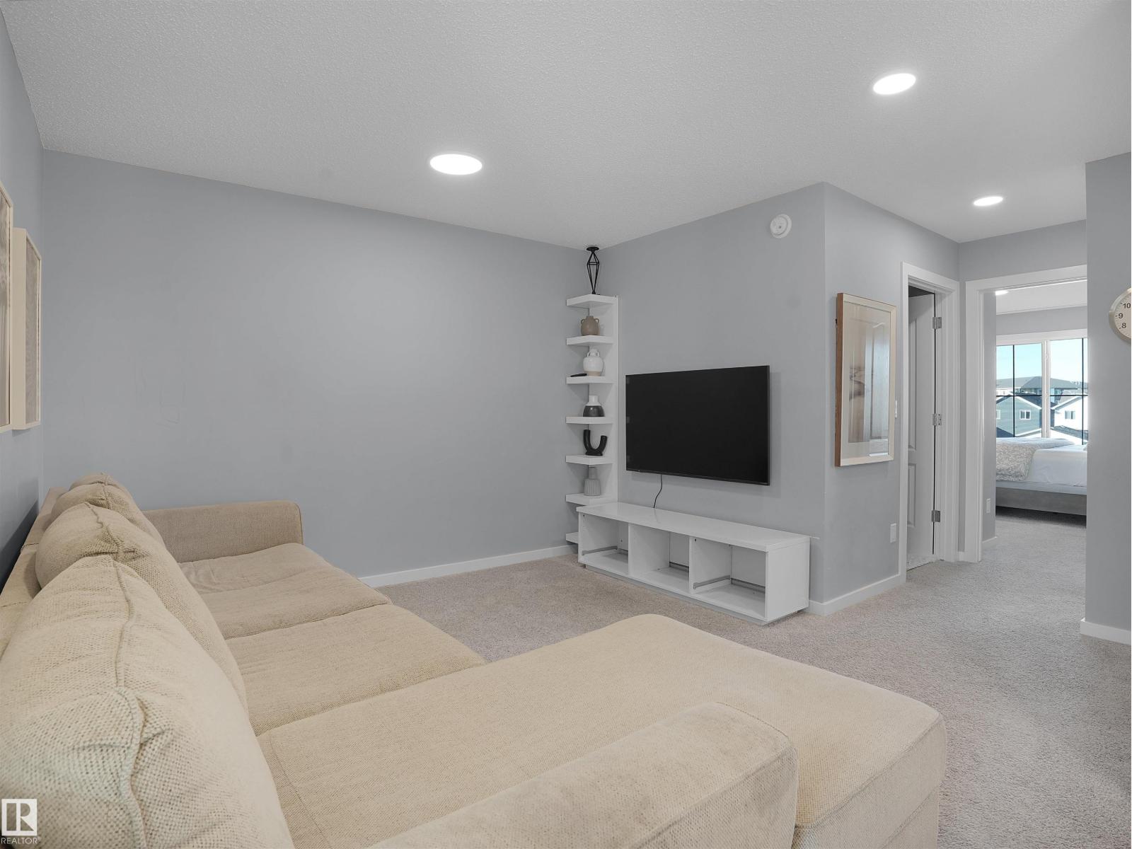 207 41 AV NW - 28