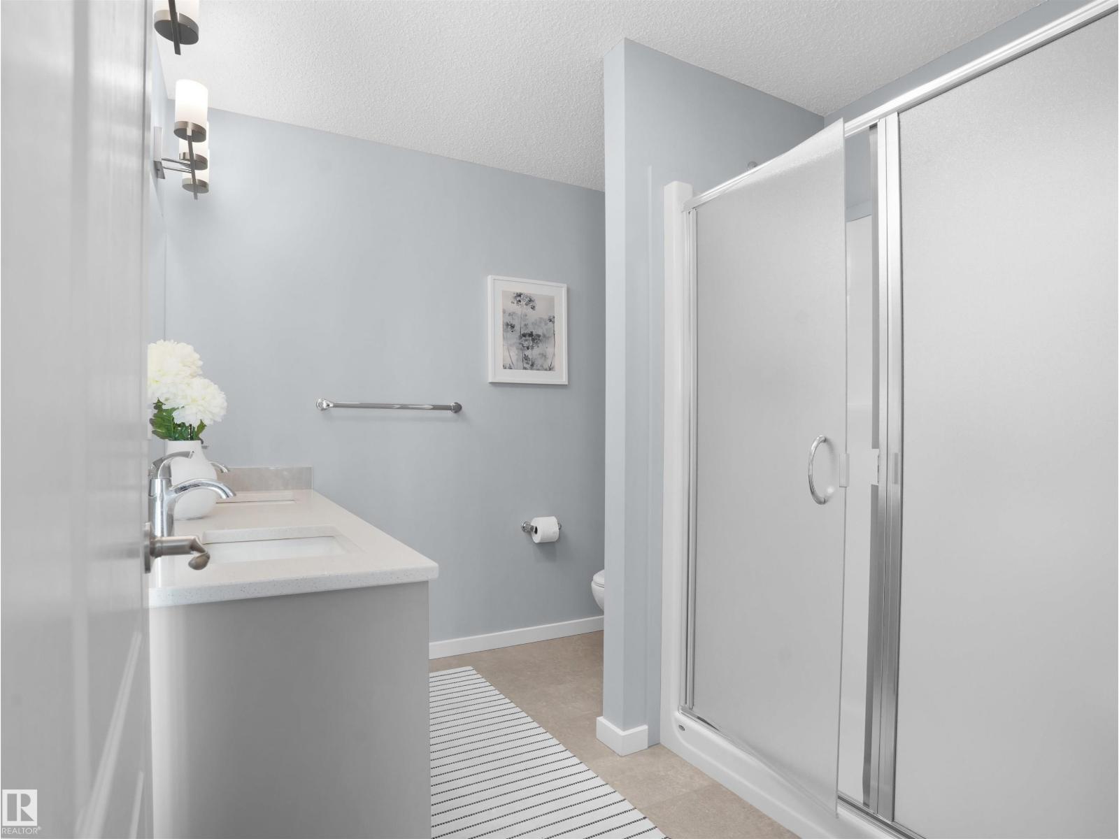 207 41 AV NW - 41