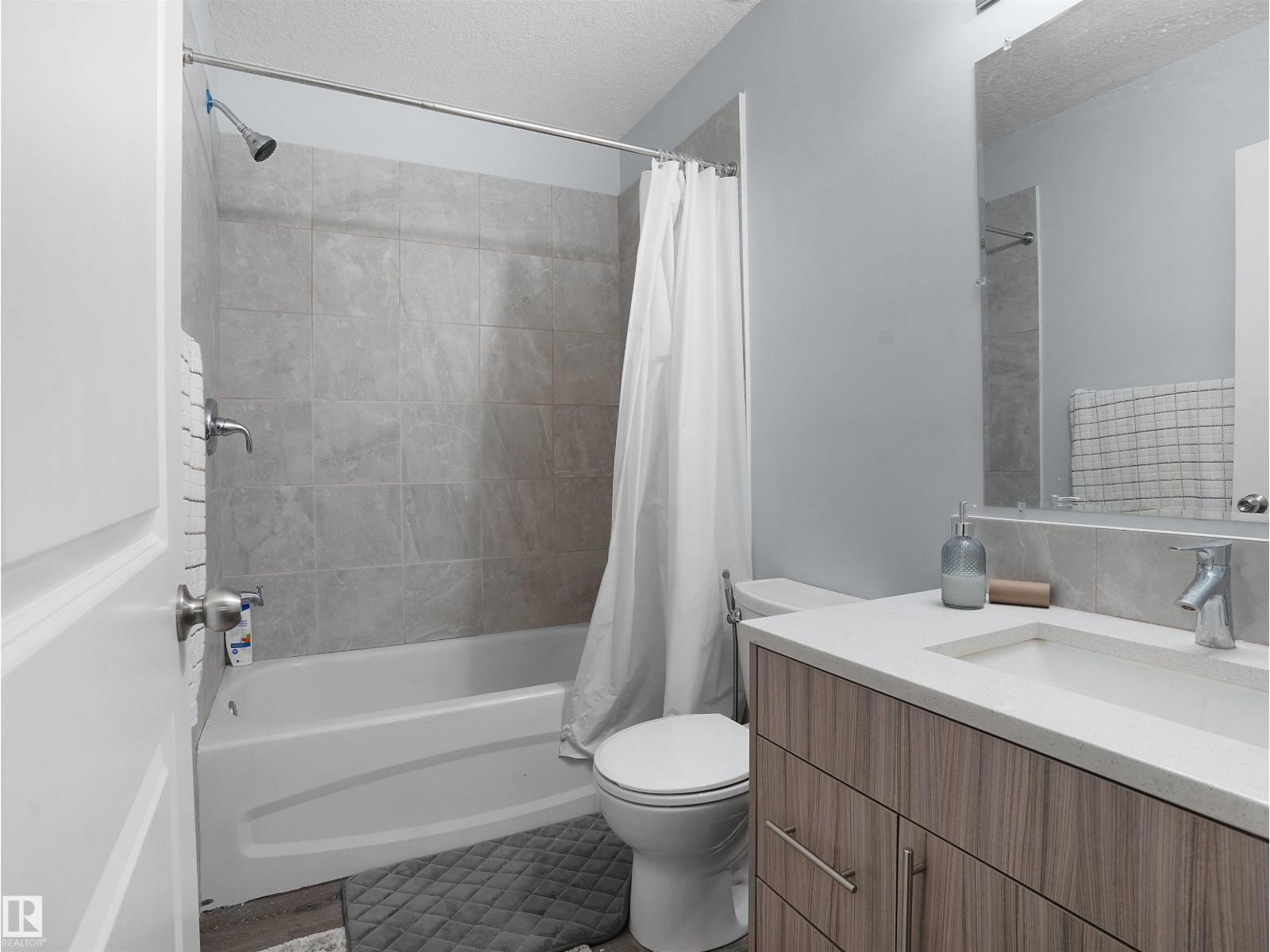 207 41 AV NW - 50