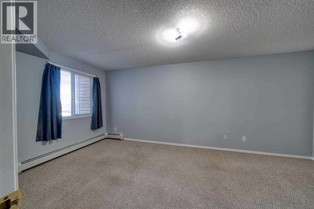 Single Family House for Sale in   Somervale Court SW Somerset Calgary 