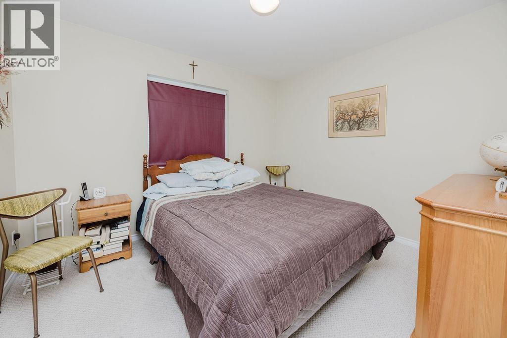 5809 ANCHOR ROAD, Sechelt