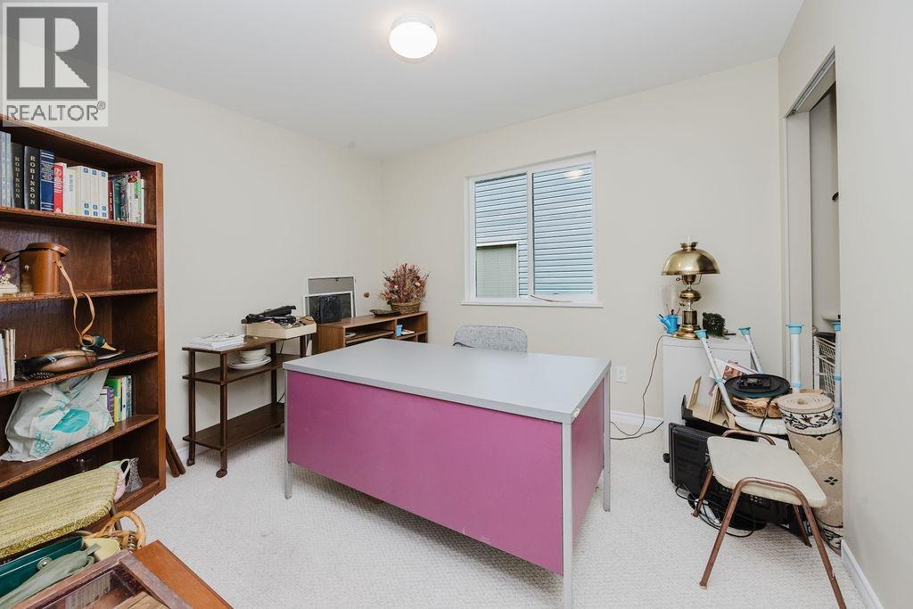 5809 ANCHOR ROAD, Sechelt