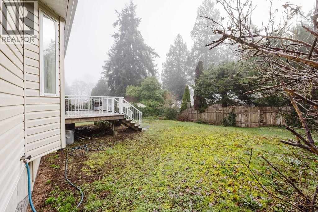 5809 ANCHOR ROAD, Sechelt