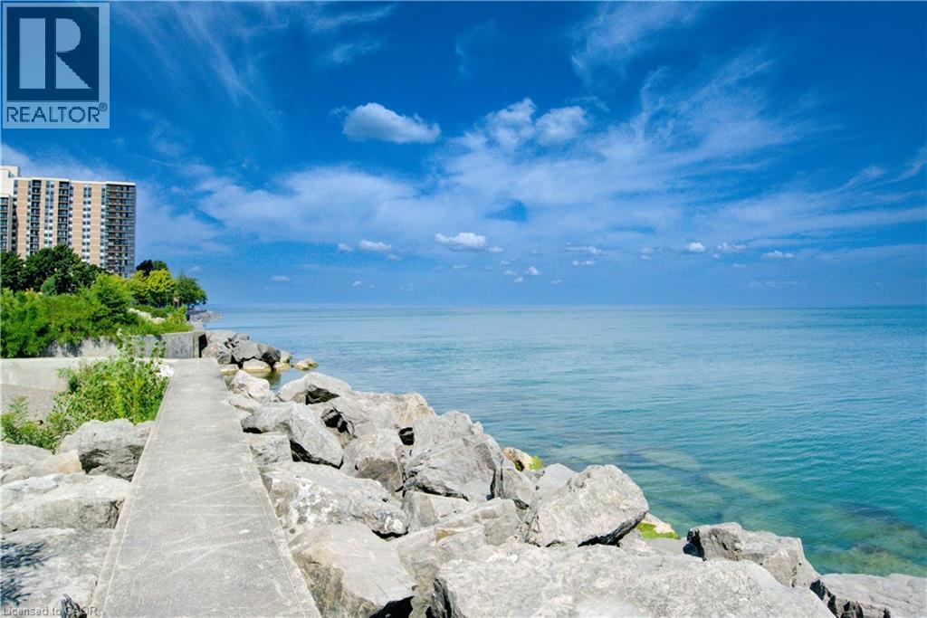 35 SOUTHSHORE Crescent Unit# 303, Stoney Creek, Ontario, L8E0J2 — Photo 49