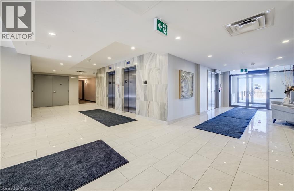 35 SOUTHSHORE Crescent Unit# 303, Stoney Creek, Ontario, L8E0J2 — Photo 38