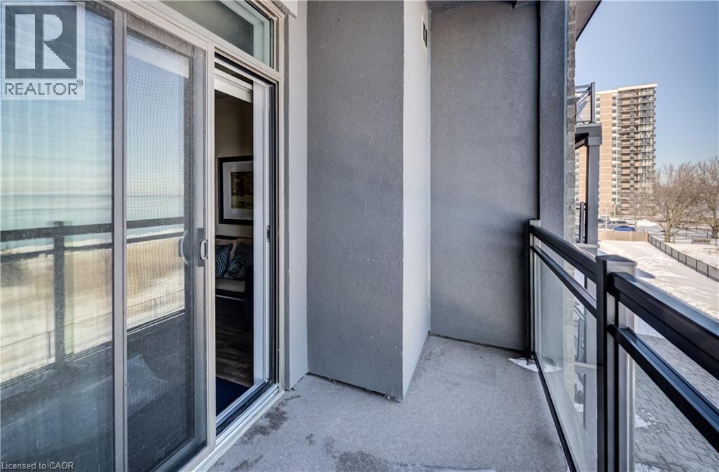35 SOUTHSHORE Crescent Unit# 303, Stoney Creek, Ontario, L8E0J2 — Photo 30