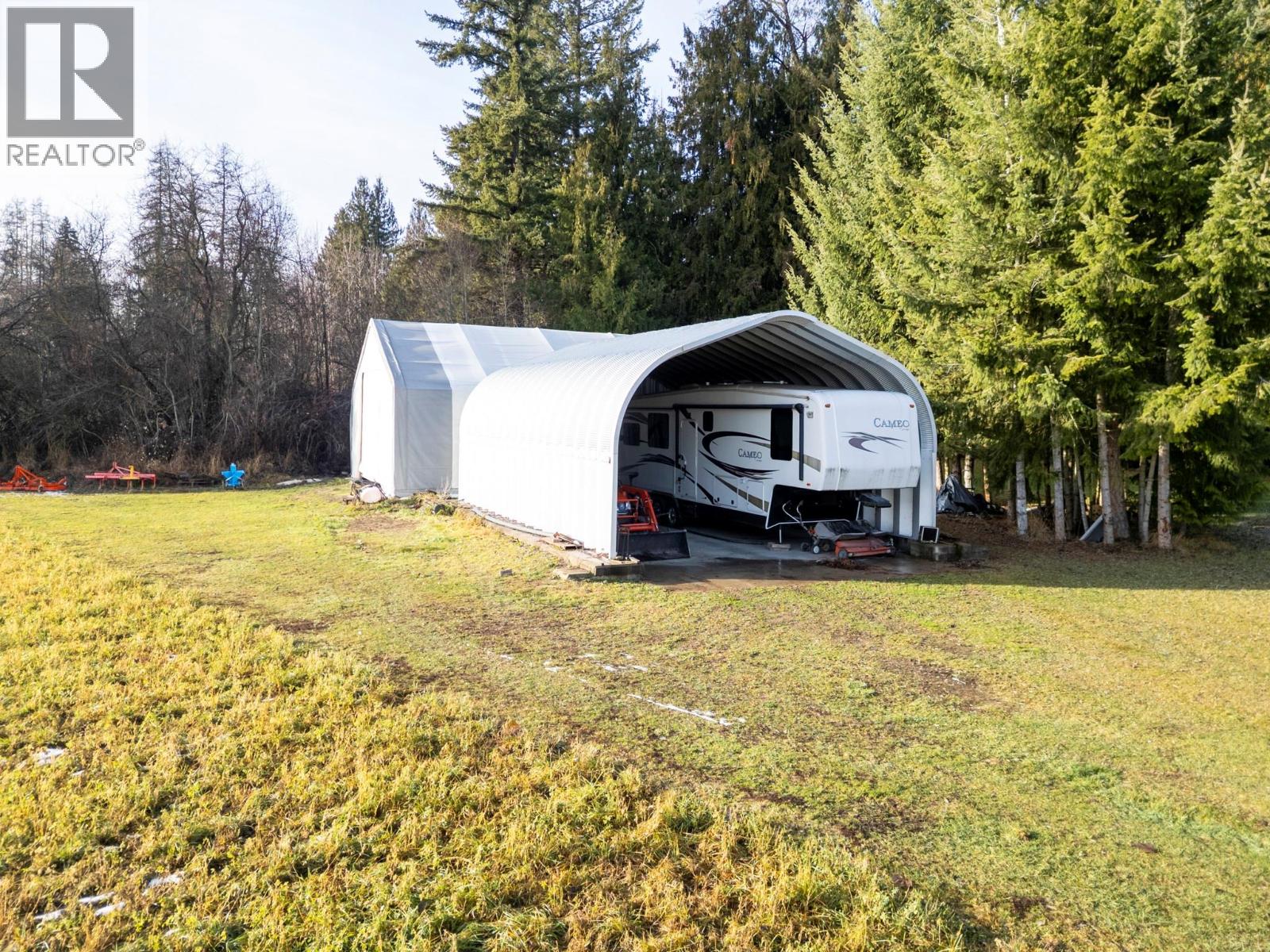 1200 Trans Canada Highway, Sicamous