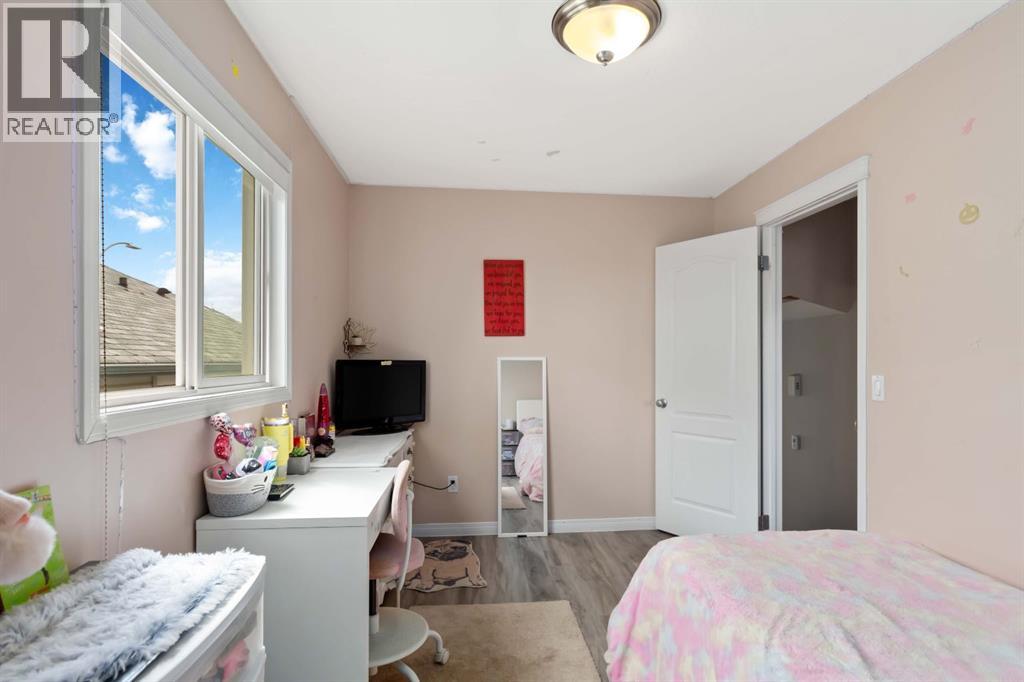 228 Paris Crescent, Fort McMurray