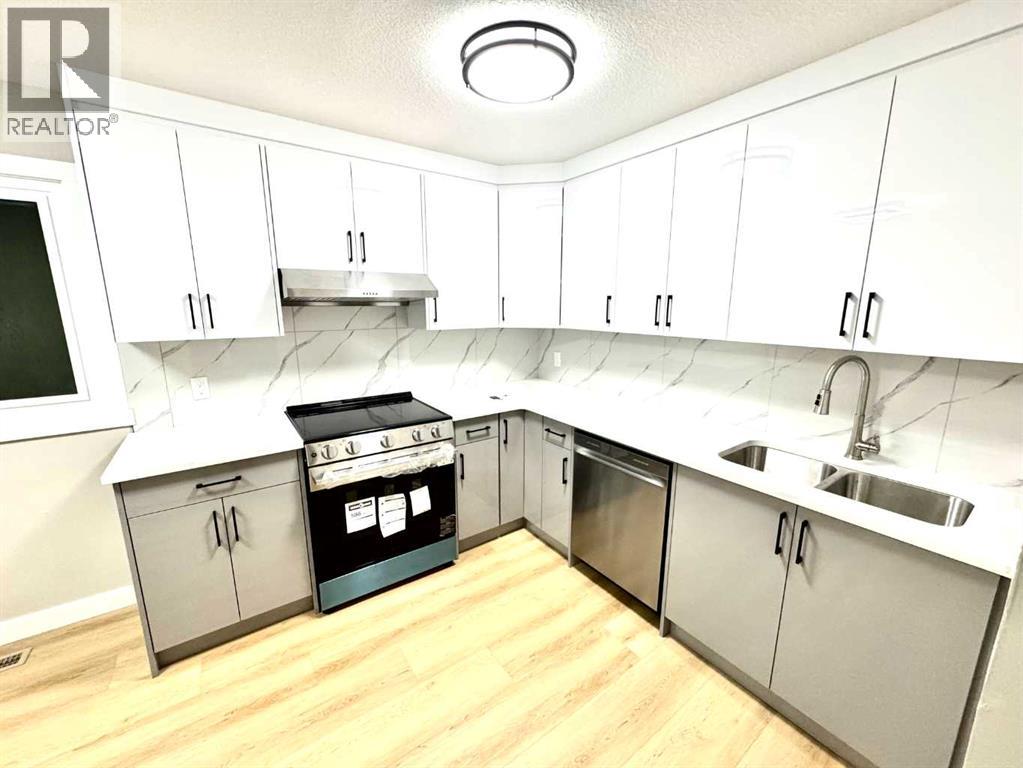 Single Family House for Sale in   Street SE Ogden Calgary 