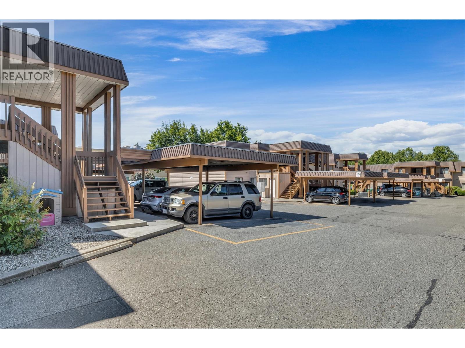  880 Badke Road, Kelowna