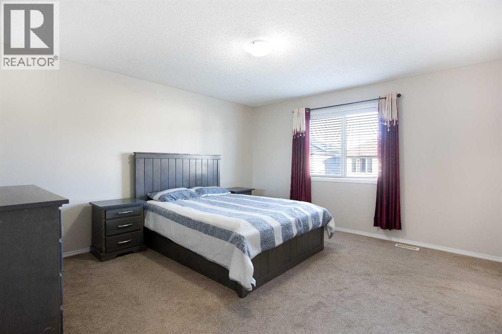 Single Family House for Sale in  Saddlecrest Way NE Saddle Ridge Calgary 