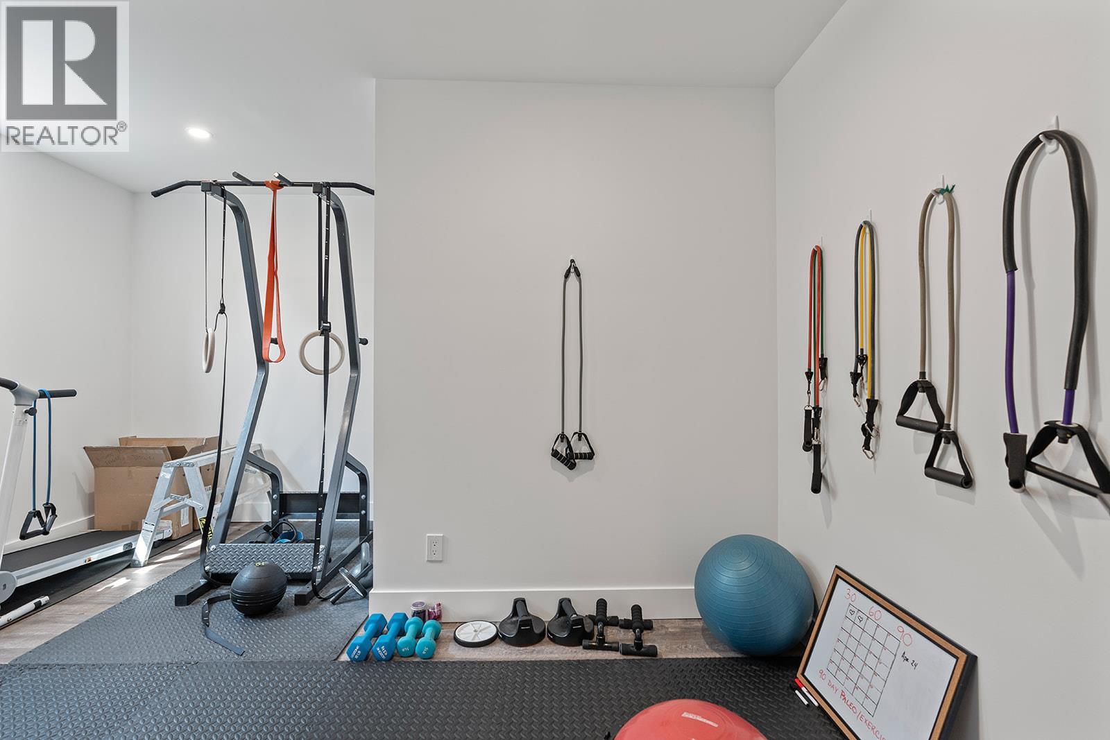 1 1441 20 Avenue Southeast, Salmon Arm