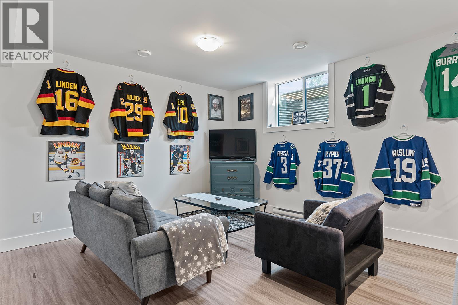 1 1441 20 Avenue Southeast, Salmon Arm