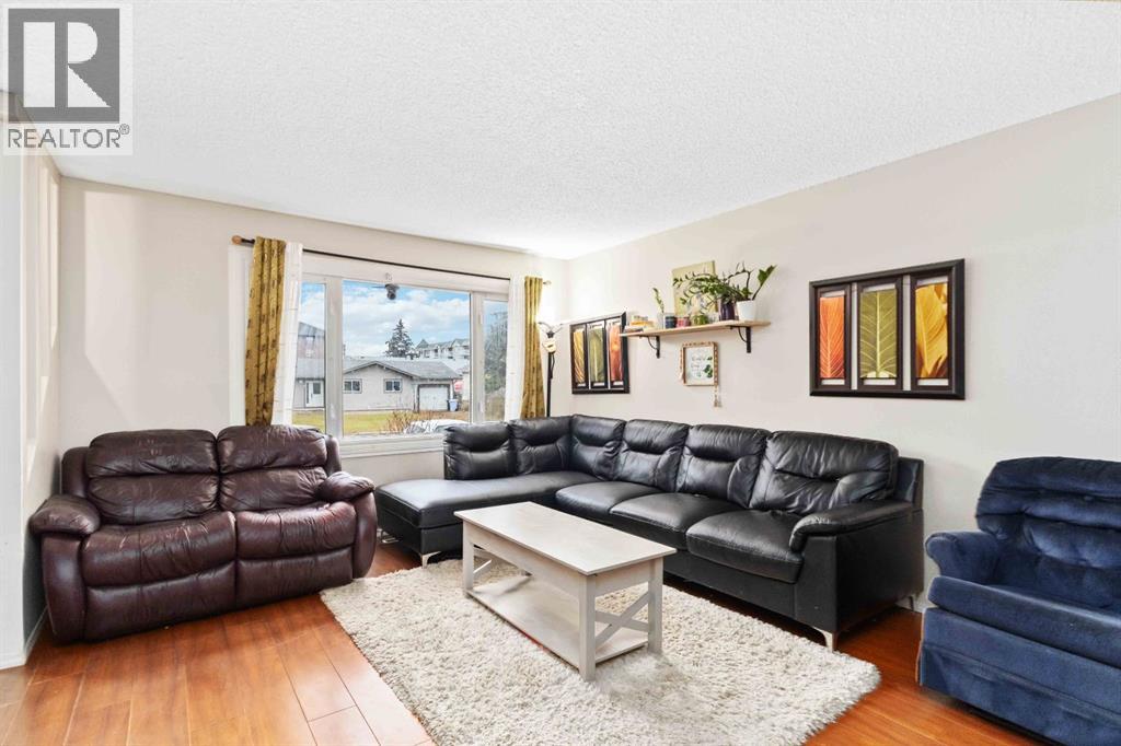 153 Hardin Street, Fort McMurray