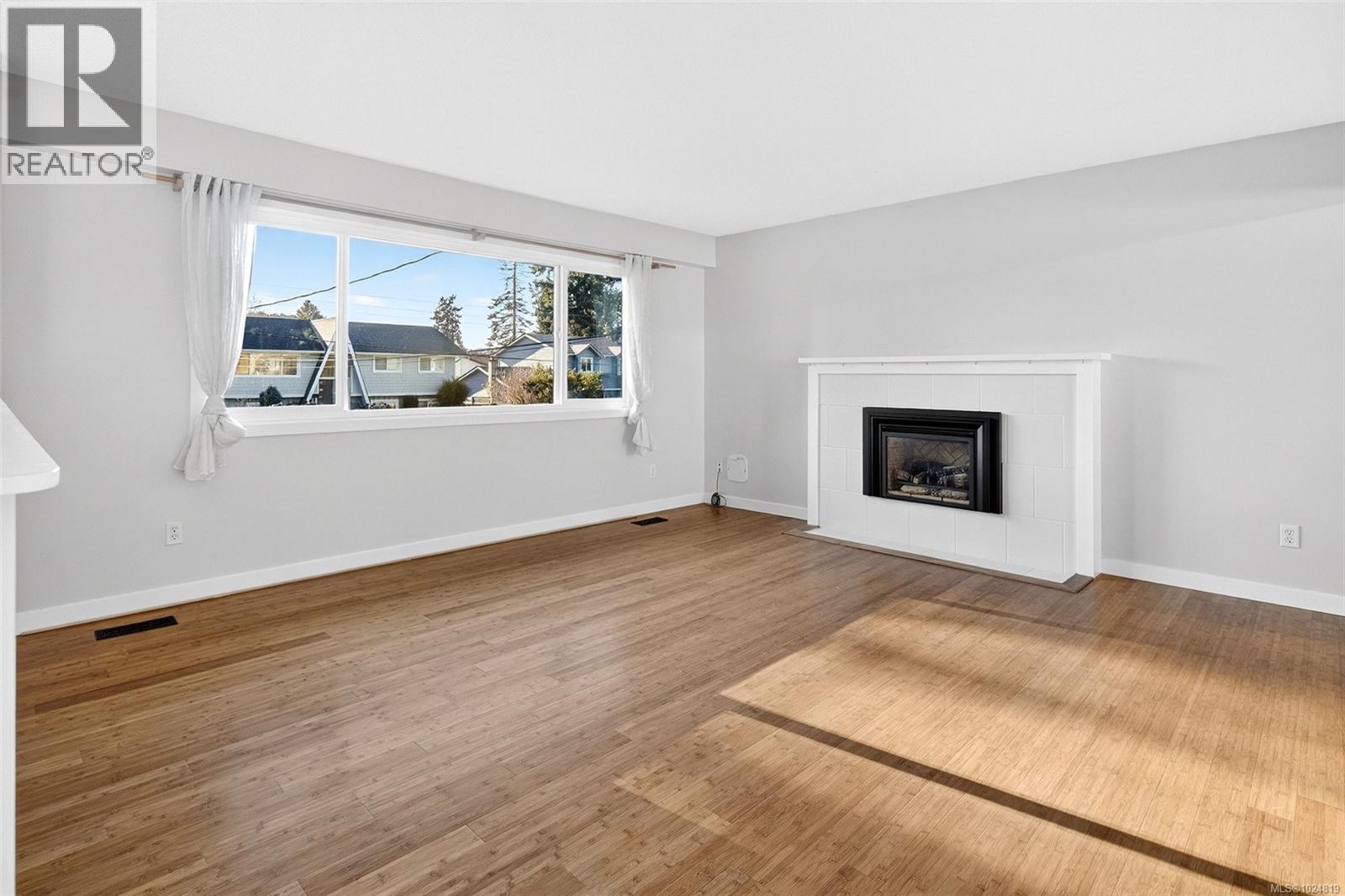 2424 Marlene Dr, Colwood