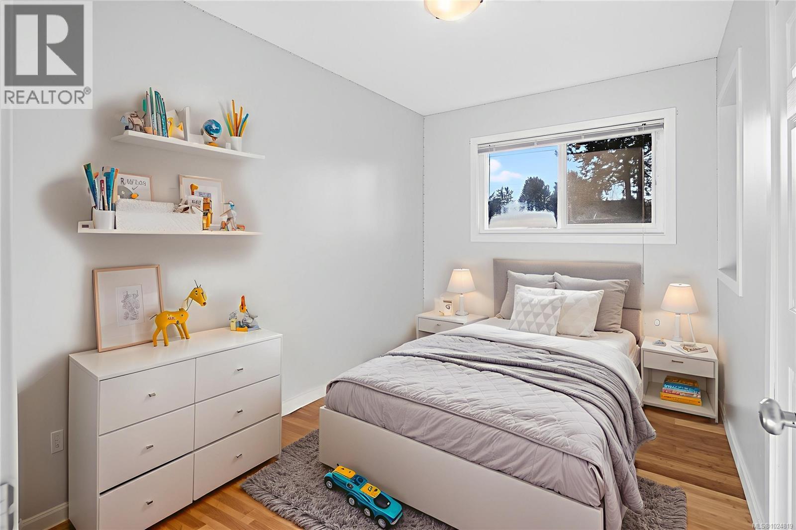 2424 Marlene Dr, Colwood