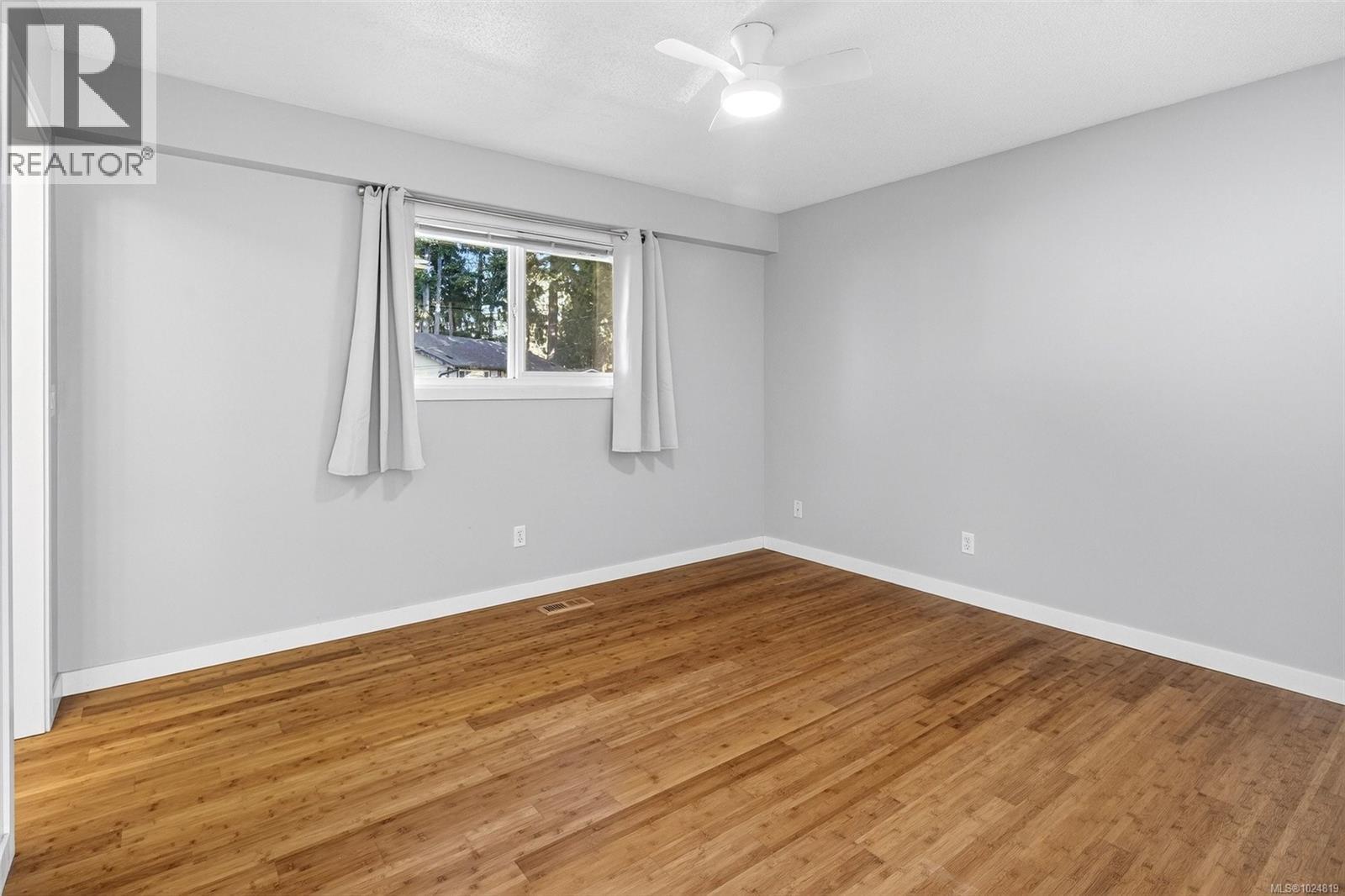 2424 Marlene Dr, Colwood