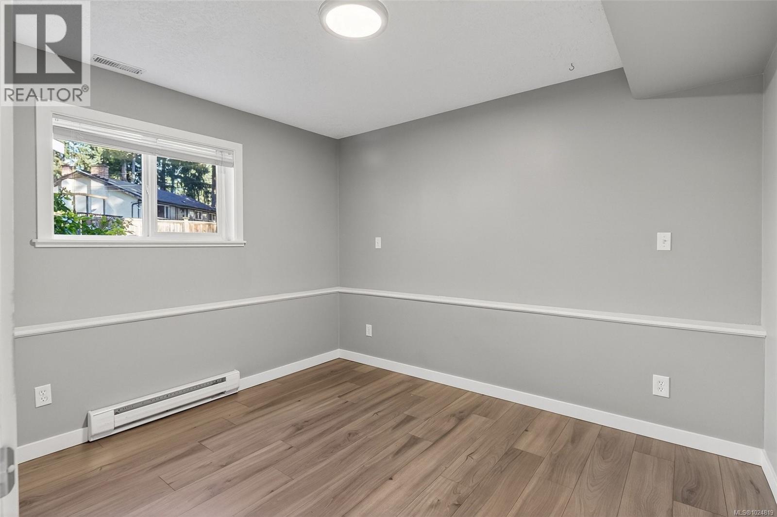 2424 Marlene Dr, Colwood