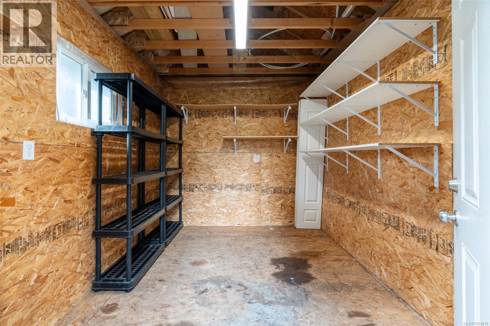 2424 Marlene Dr, Colwood