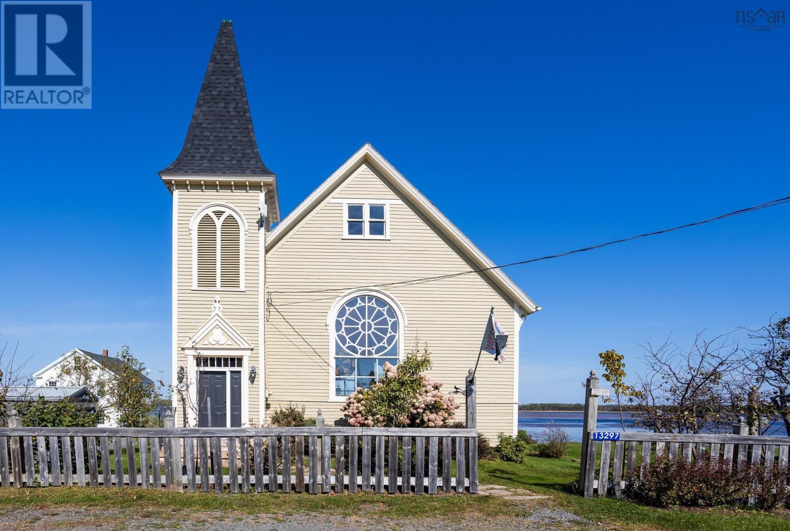 Property 37 of 51 of 13297 Highway 6