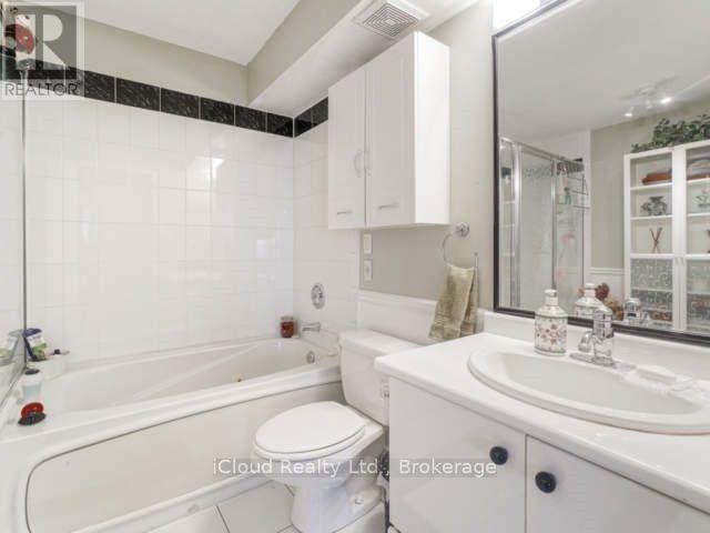 #1605 50 ELM DRIVE E - 12