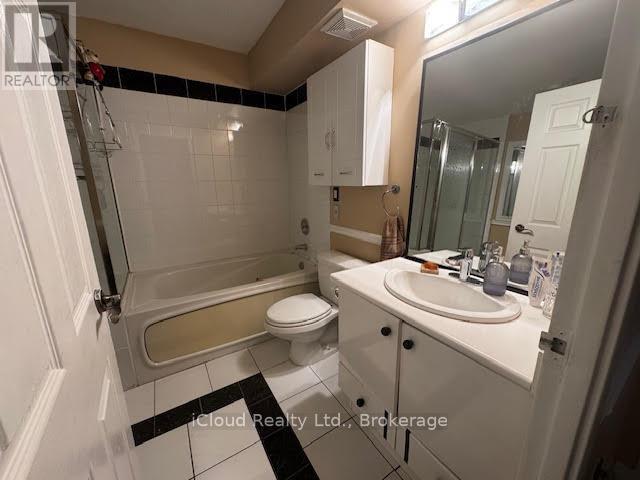 #1605 50 ELM DRIVE E - 34