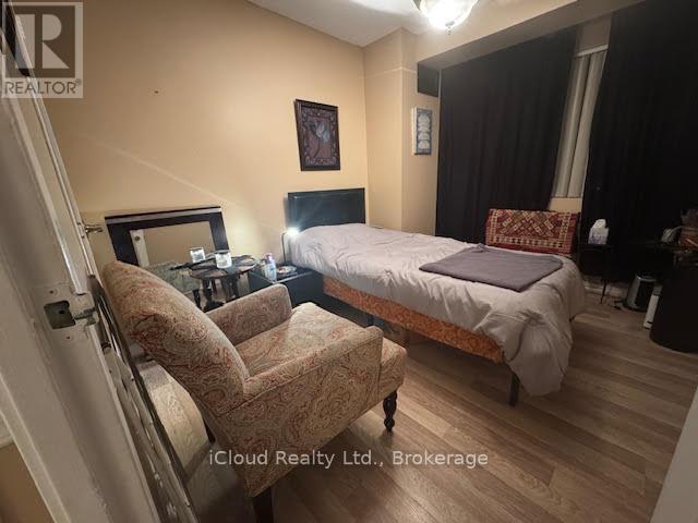#1605 50 ELM DRIVE E - 35