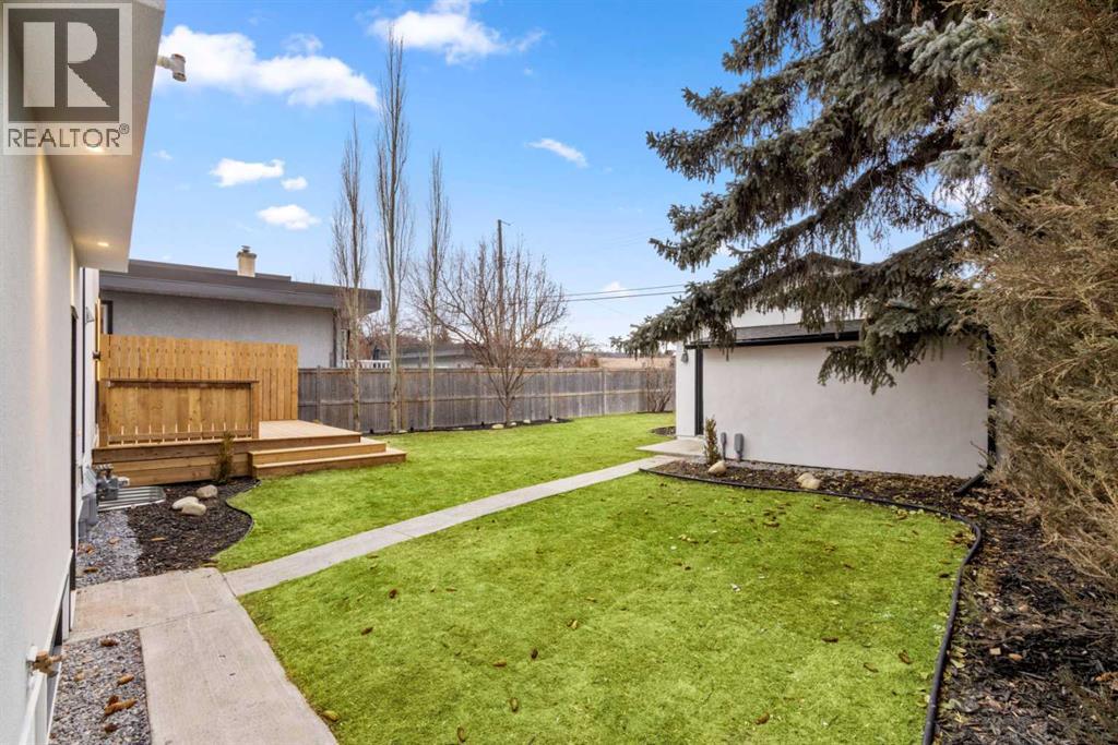 Single Family House for Sale in  Spruce Drive SW Spruce Cliff Calgary 