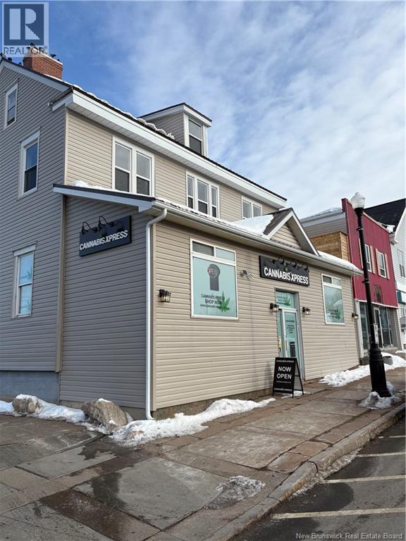 15 Main St - 1