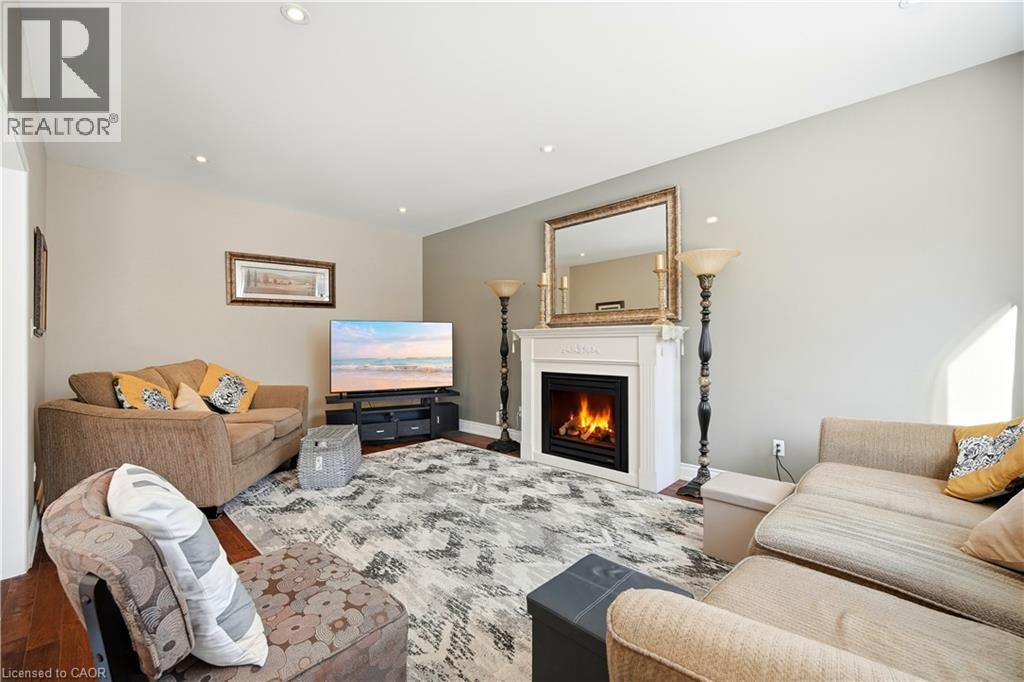 2325 BRIDLE ROAD - 14