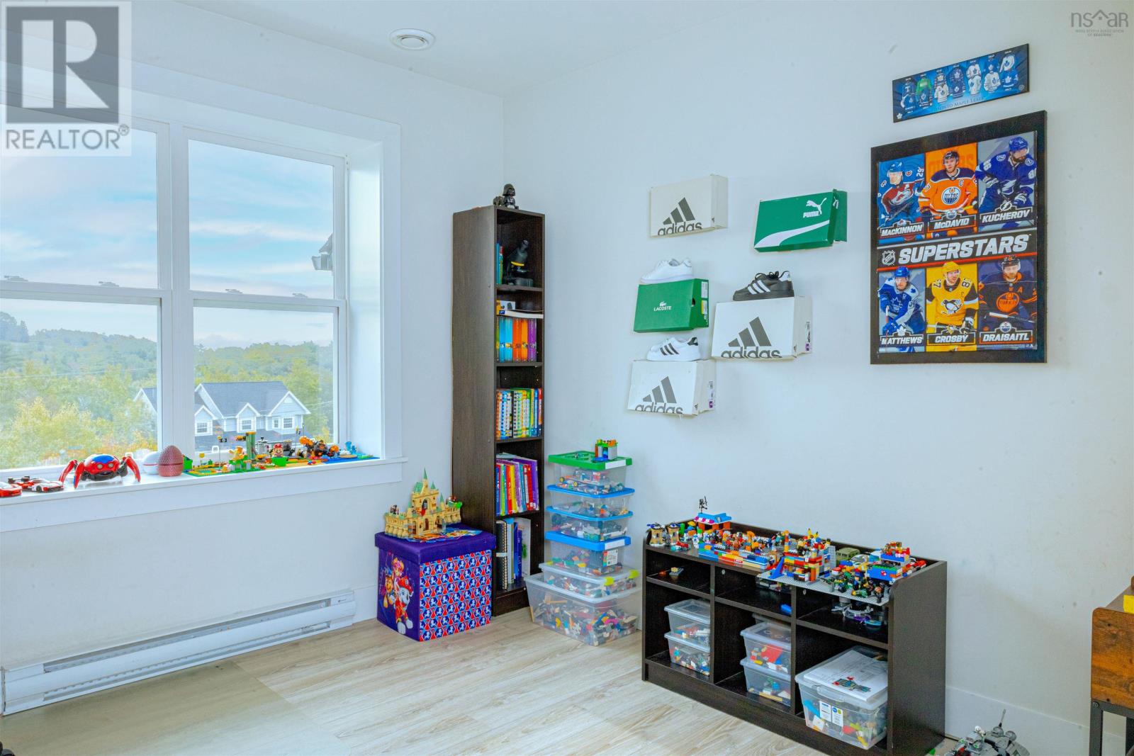 Property 11 of 17 of 115 Lindforest Court