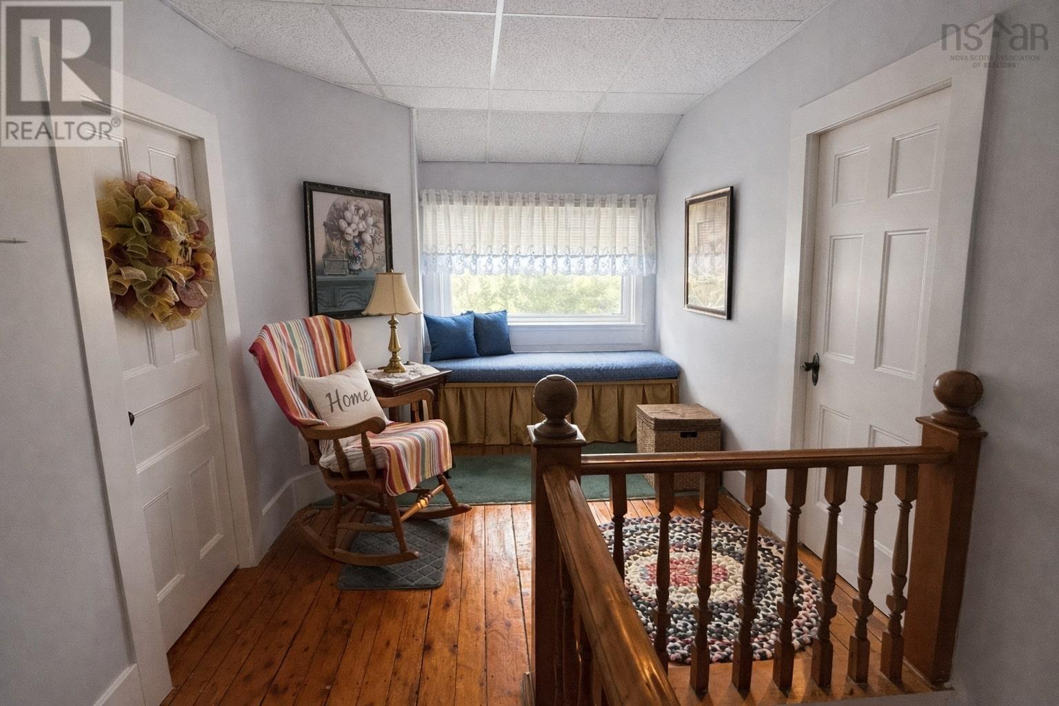 Property 13 of 38 of 972 Route 202