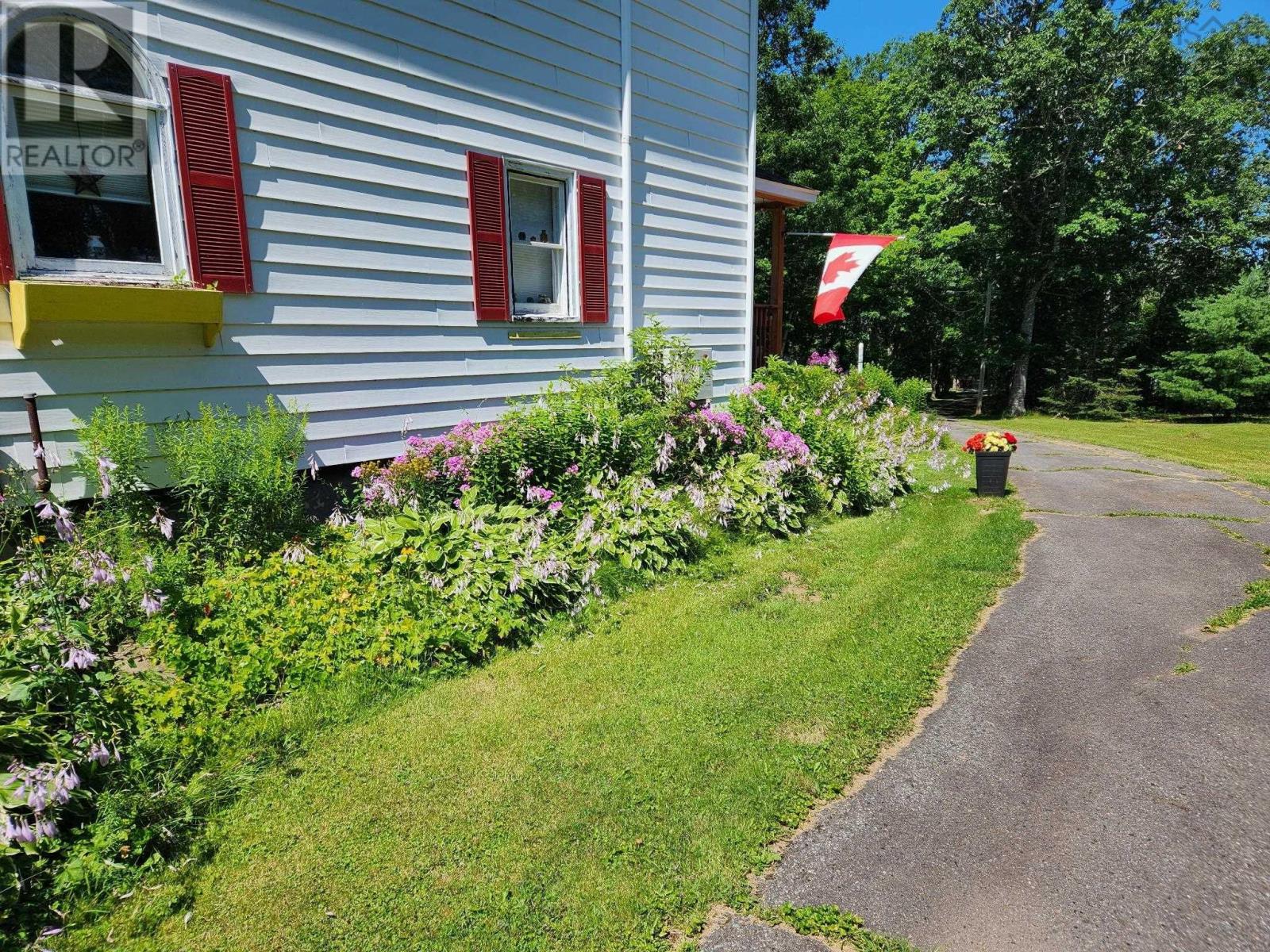 Property 3 of 38 of 972 Route 202