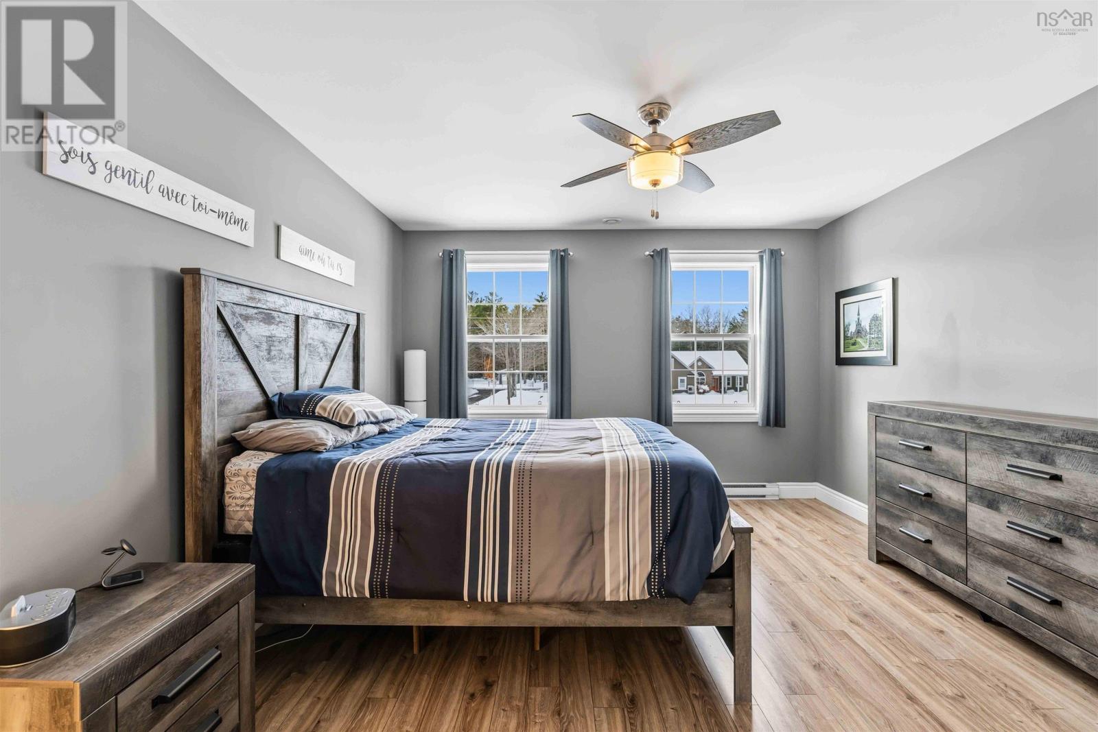 Property 33 of 51 of 164 Belle Drive