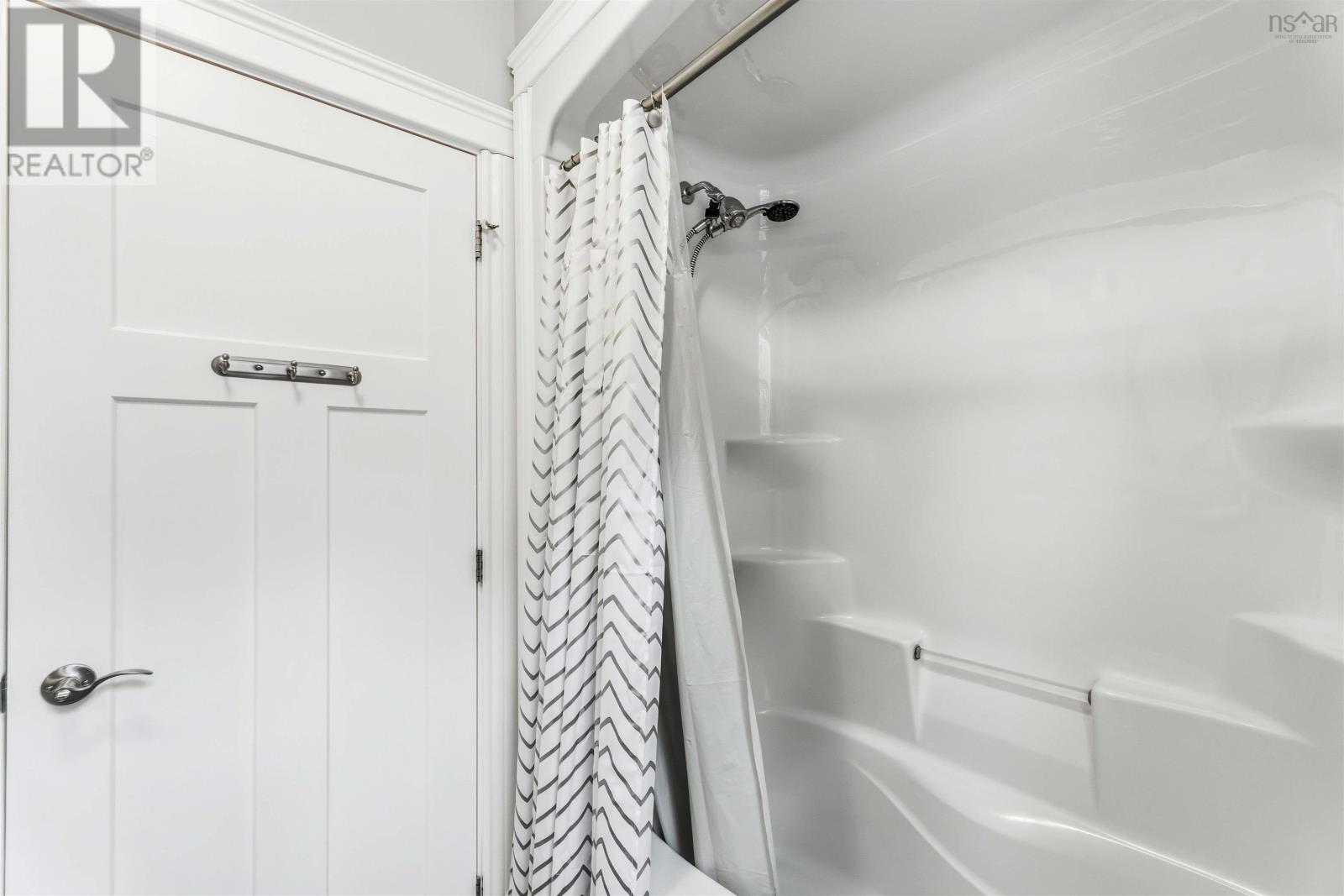 Property 36 of 51 of 164 Belle Drive