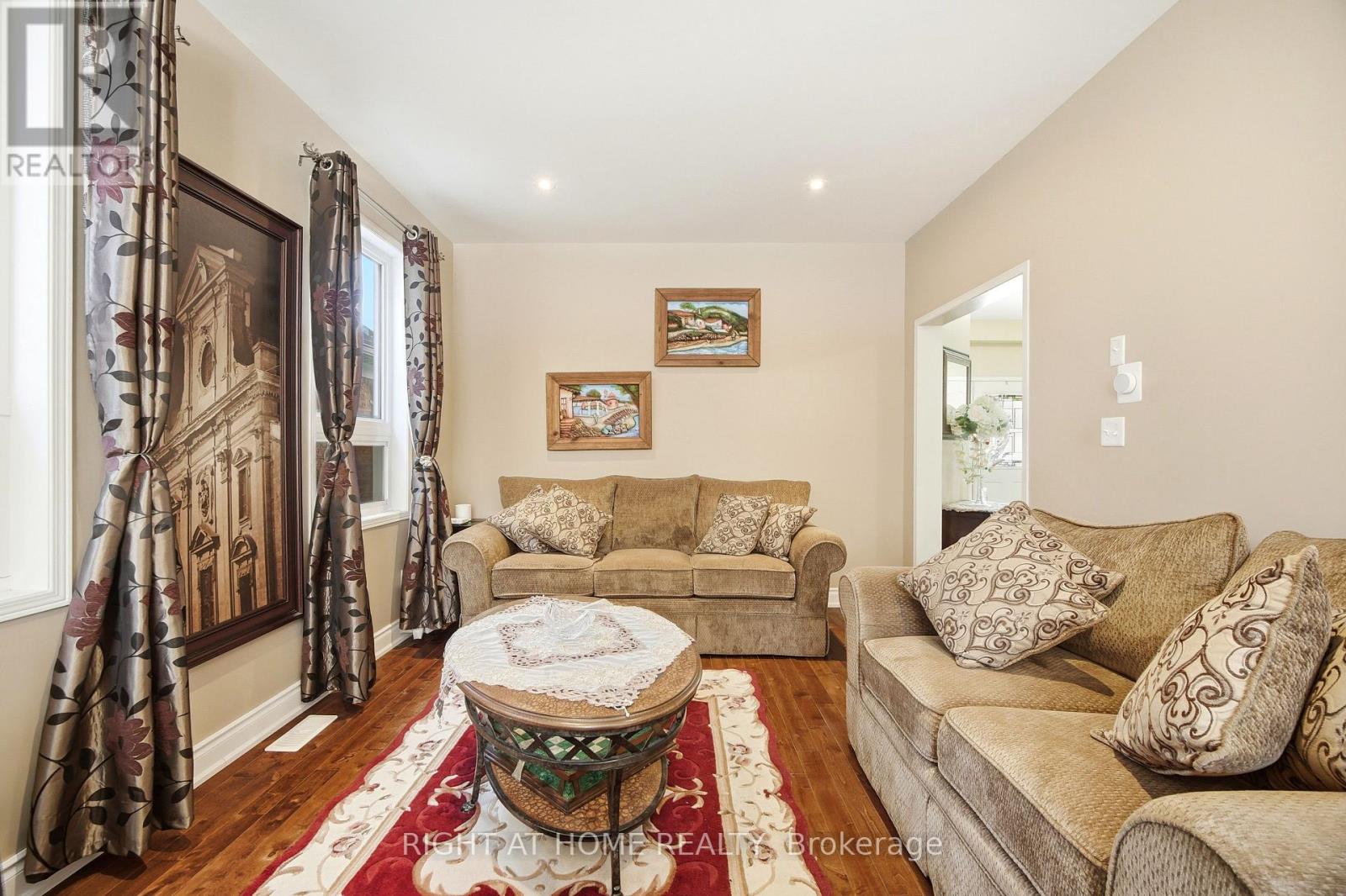 2325 BRIDLE ROAD - 19