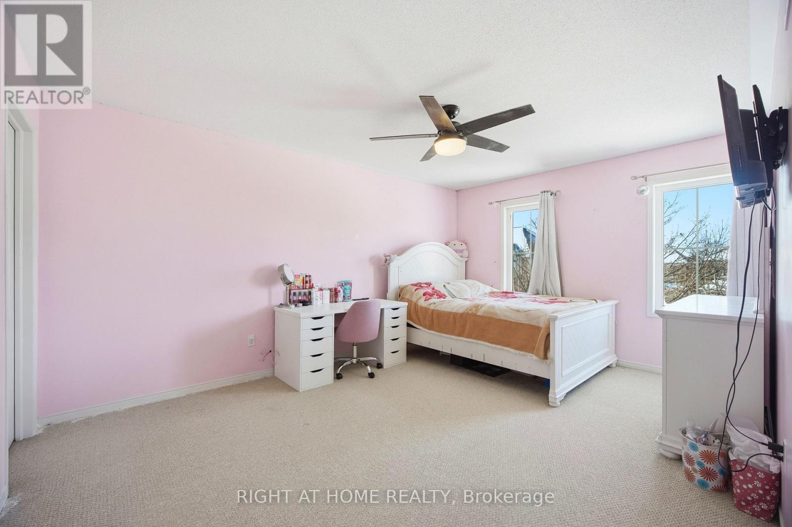 2325 BRIDLE ROAD - 34