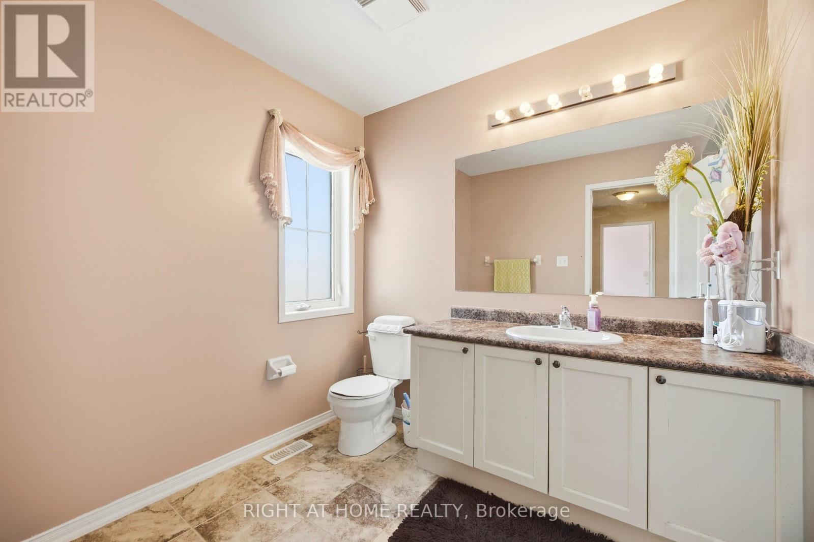 2325 BRIDLE ROAD - 41