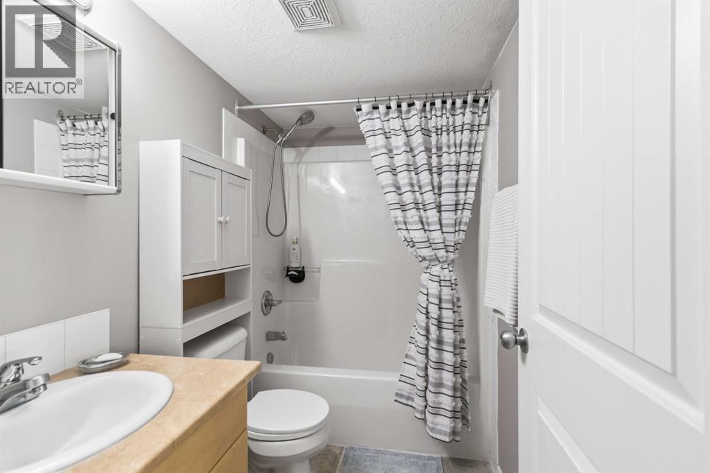 9604 Manning Avenue, Fort McMurray