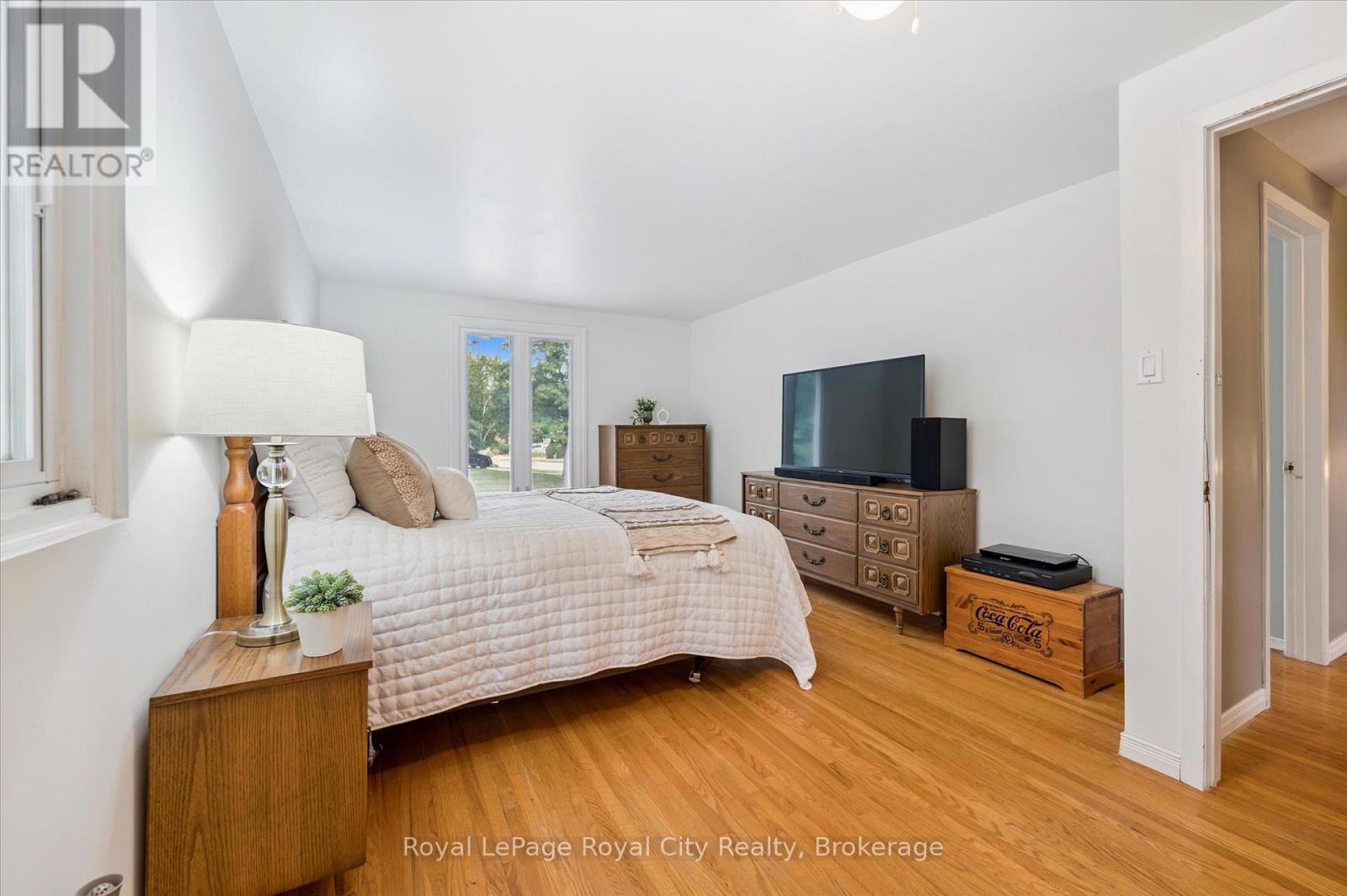 47 ARGYLE DRIVE - 23