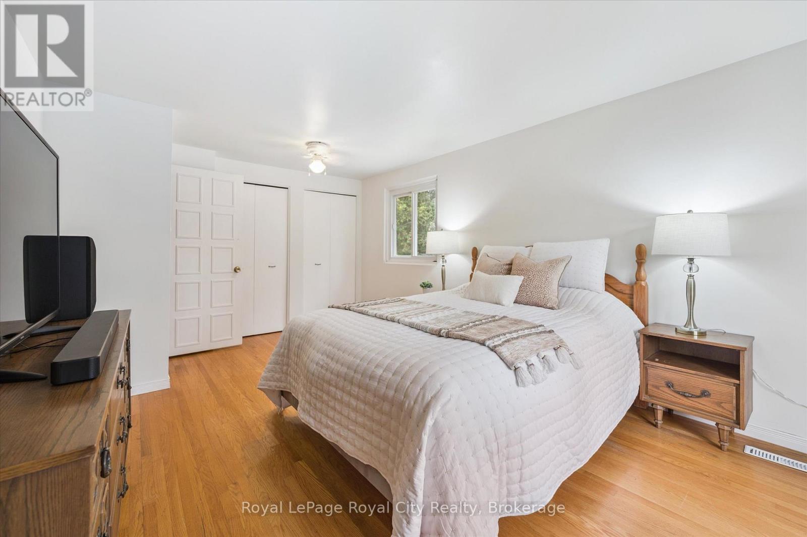 47 ARGYLE DRIVE - 24